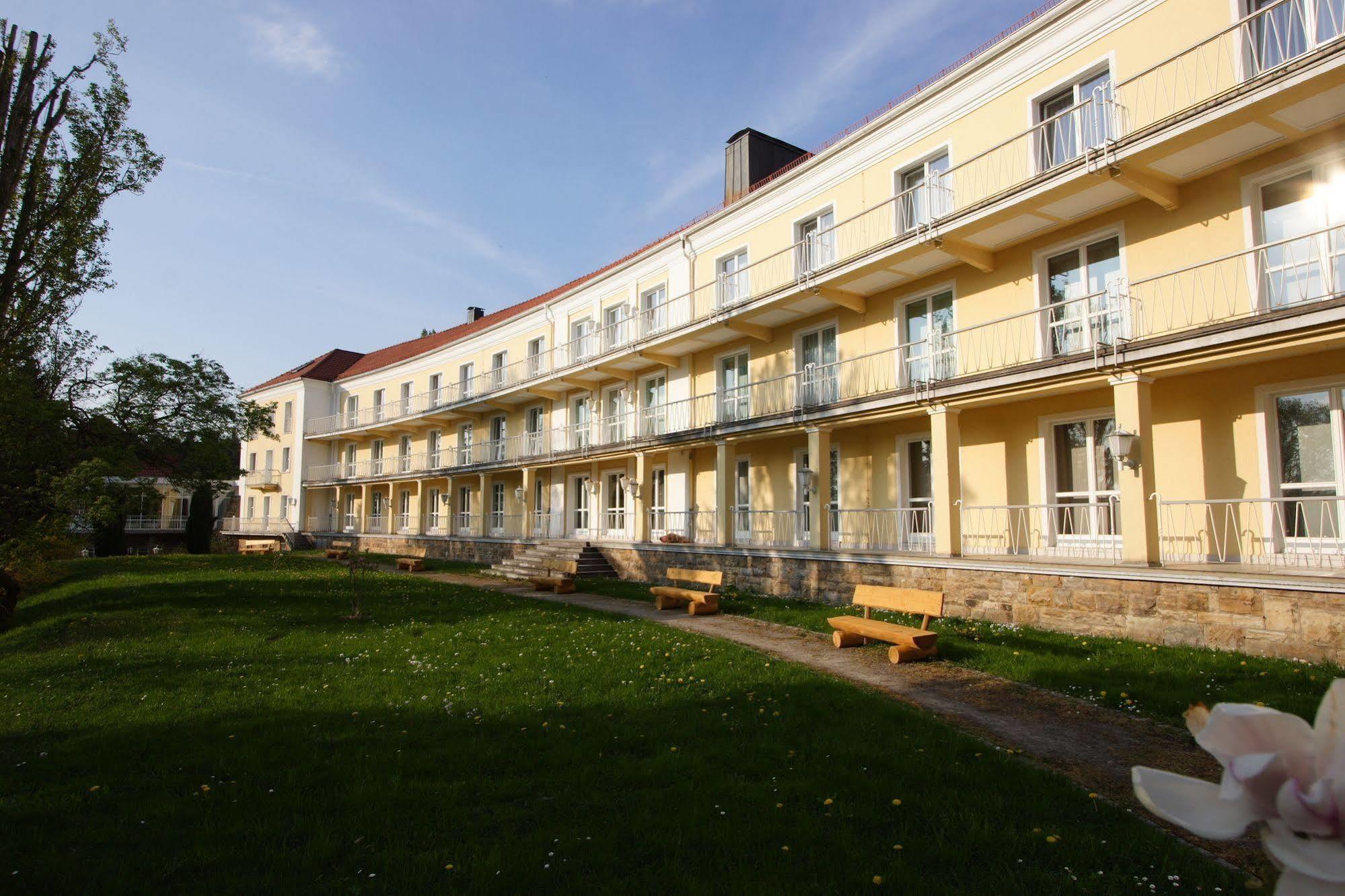 Akzent Hotel Am Burgholz Tabarz Exterior foto